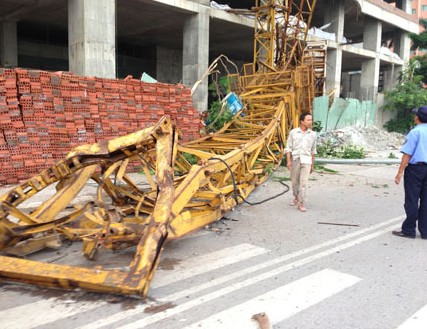 Hiện trường kinh hoàng vụ đổ cẩu gây chết người