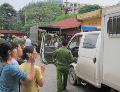 Tình yêu vợ chồng Dương Chí Dũng qua lời kể luật sư