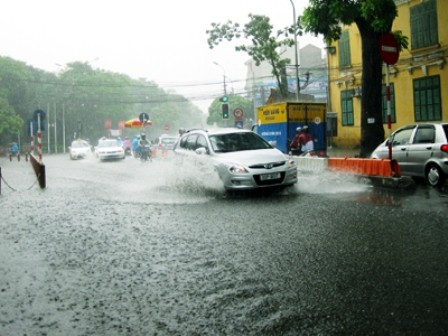 Hà Nội hôm nay có thể mưa rất to