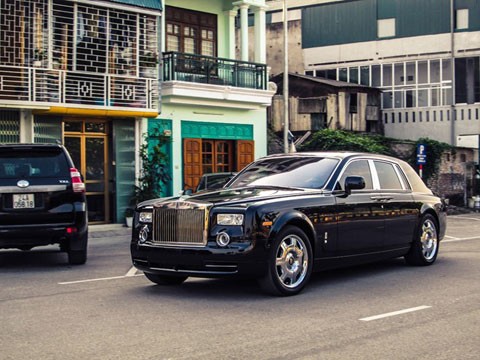 Đại gia Diệu Hiền phá sản, bán đứt siêu xe Rolls-Royce Phantom