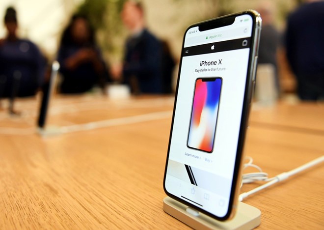 TGDĐ bán iPhone X ở Campuchia sớm và rẻ hơn VN