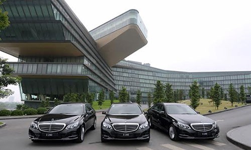 JW Marriott Hà Nội sử dụng Mercedes E-Class làm xe đưa đón