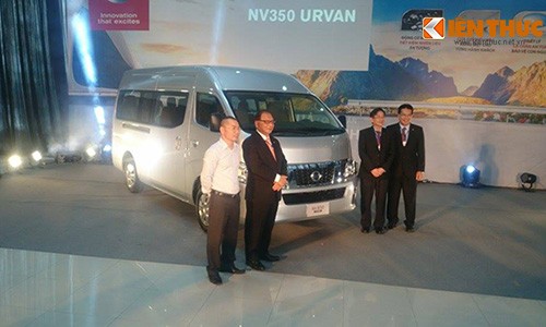 Nissan NV350 Urvan ra mắt tại Việt Nam giá 1,180 tỷ đồng