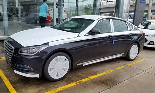 Hyundai Genesis sedan 2015 xuất hiện tại Hà Nội