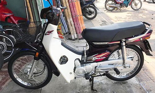 Honda Dream Việt cũ "thét giá" hơn 200 triệu ở Sài Gòn