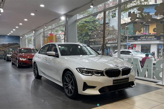 BMW tại Việt Nam tiếp tục giảm giá, nhiều nhất gần 1 tỷ đồng