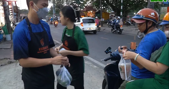 Tung bí kíp “cực chất”, chàng trai bán hơn 3 tấn cam mỗi ngày