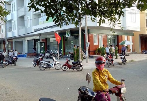 Rúng động vụ dùng súng cướp ngân hàng Vietcombank ở Trà Vinh