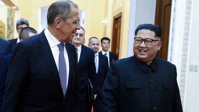 Ông Kim Jong Un khen ông Putin cứng rắn đối đầu Mỹ