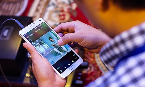 “Lạ và thú vị” nghe nhạc hi-res trên Galaxy Note 4