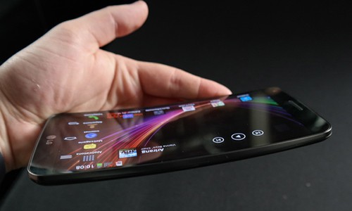 LG G Flex 2 sẽ xuất hiện trong vòng 2 tháng nữa