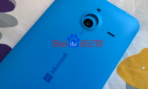 Rò rỉ mặt sau Lumia 1335 với camera lồi 