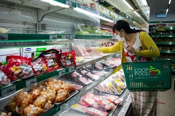 17 cửa hàng lợi dụng thương hiệu Co.op Food bán giá cao trong dịch