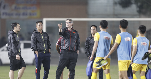 Ông Troussier đưa ra yêu cầu đặc biệt với U23 Việt Nam