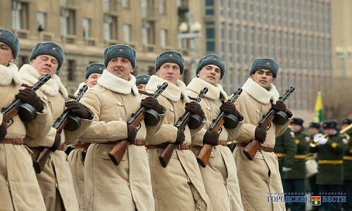 Hoành tráng lễ diễu binh kỷ niệm 75 năm Chiến thắng Stalingrad