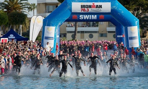 Number 1 đồng hành người nổi tiếng chinh phục Ironman 70.3 VN