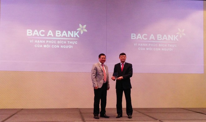 BAC A BANK “thắng kép” tại Vietnam Outstanding Banking Awards 2016