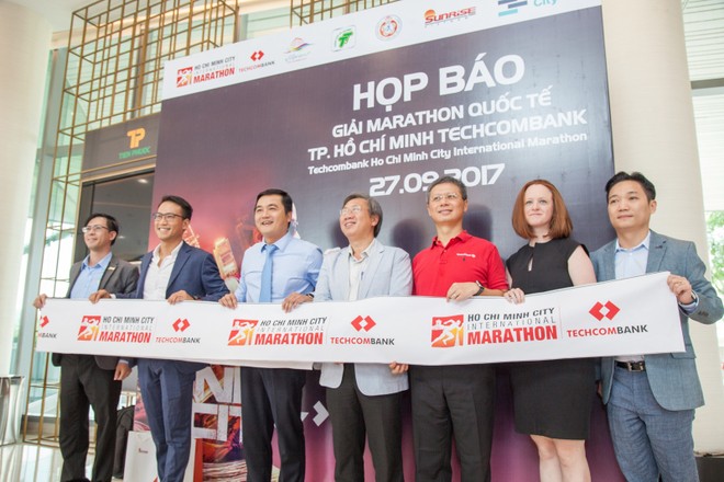 Tham gia giải chạy Techcombank 2017 và đóng góp cho cộng đồng