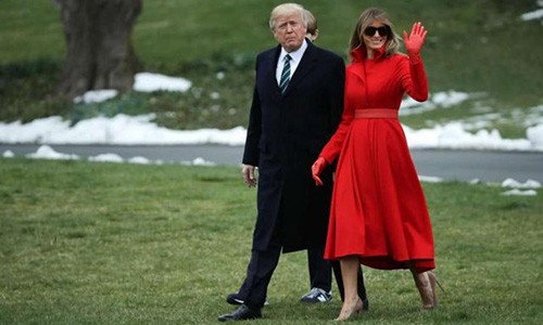 Mê mẩn 2 bộ trang phục của phu nhân Tổng thống Trump