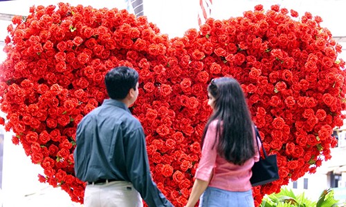 Valentine khắc khoải: Phụ nữ 30 tuổi "chưa từng yêu" ở Hong Kong