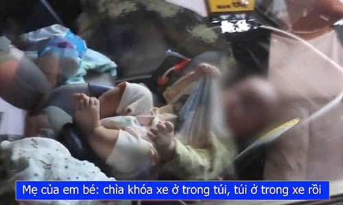 Video: Giải cứu em bé bị mắc kẹt vì mẹ bỏ quên chìa khóa trong xe ô tô