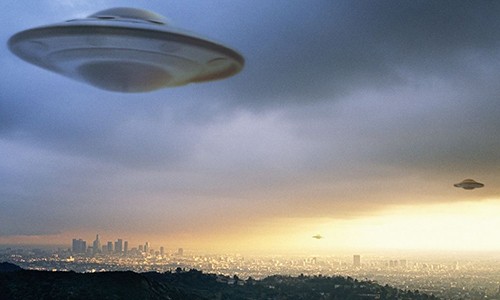 Phi công Anh tiết lộ chuyện chạm trán UFO