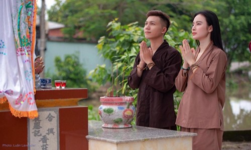 Angela Phương Trinh bất ngờ tiết lộ muốn đi tu vì trầm cảm?