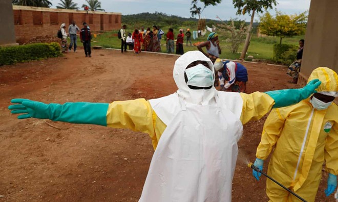 Phụ nữ Congo phải đổi tình dục lấy vaccine ngừa virus Ebola