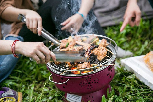 Suýt ngất vì ăn lẩu, bác sĩ chỉ ra sai lầm tai hại