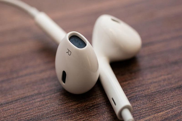 Apple muốn ép người dùng mua AirPods?