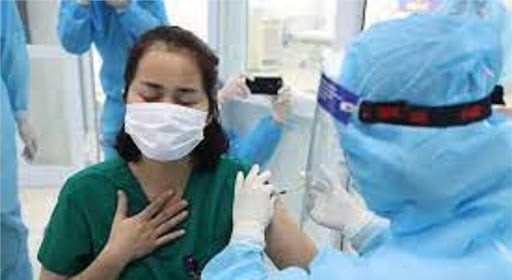 4 điều nên ghi nhớ sau tiêm vaccine Covid -19