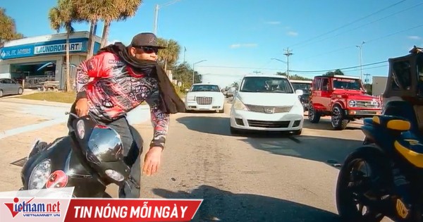 Video: Mắng chửi xe máy nẹt pô, tài xế ô tô bị đánh hội đồng dã man