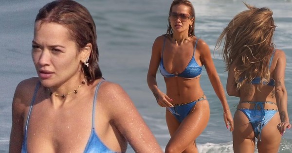 Rita Ora ‘bỏng rẫy’ trên bãi biển với bikini bé xíu