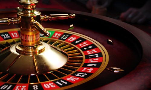 Cho phép người Việt chơi casino, được, mất gì?