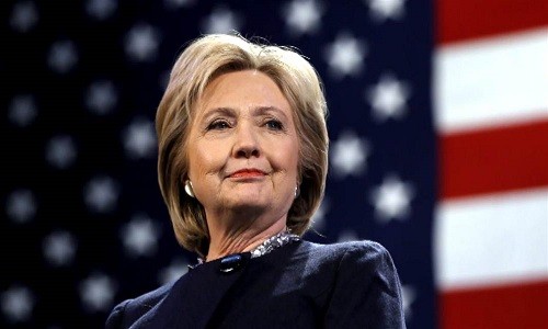 Sát ngày bầu cử Mỹ, bà Clinton dẫn trước ông Trump 5 điểm