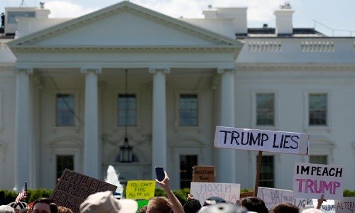 Biểu tình phản đối Tổng thống Trump sa thải Giám đốc FBI