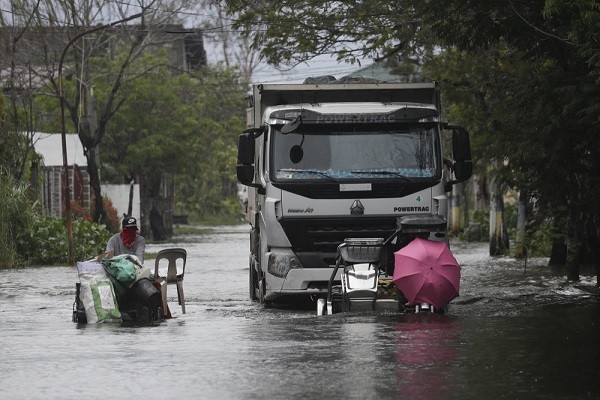 Con số thương vong do bão Molave ở Philippines có thể còn tăng cao