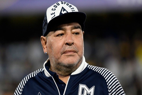 Maradona xô xát với bác sĩ vài ngày trước khi qua đời