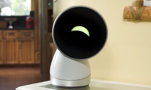 JIBO: Chú robot thông minh biết trò chuyện, dạy học