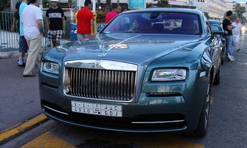 Bộ ba “mỹ nhân” Rolls-Royce Wraith của các đại gia Trung Đông