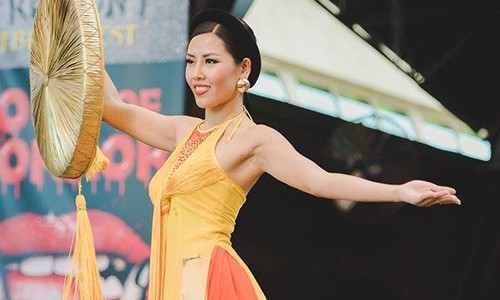 Nguyễn Thị Loan lọt top 10 trang phục dân tộc Miss Grand International