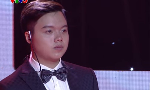 “Nổi da gà” với thí sinh The Voice 2017 hát “Thành phố buồn”