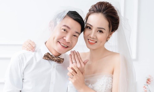 Soi cuộc sống của Công Lý sau 5 tháng cưới vợ kém 15 tuổi