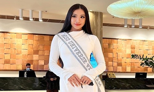 Mặc áo dài, Kim Duyên gây chú ý tại Miss Universe 2021 