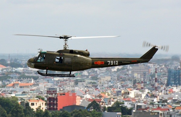 Vì sao trực thăng UH-1 Mỹ "rụng như sung" ở Việt Nam?