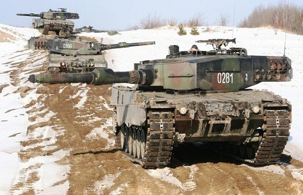 Ba Lan lên đời toàn bộ xe tăng Leopard 2A4