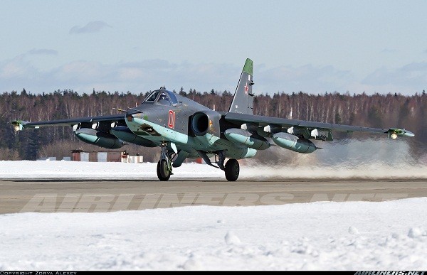 Máy bay cường kích Su-25: "Gừng càng già càng cay"