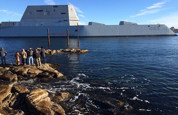 Nga đau lòng thừa nhận sức mạnh siêu hạm USS Zumwalt Mỹ