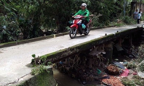 Đồng Nai: Mưa lũ cuốn tử vong 1 nam thanh niên khi đi qua cầu