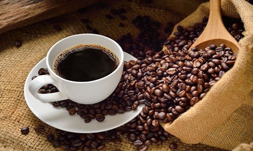 Hai mặt lợi hại của caffeine đối với sức khỏe